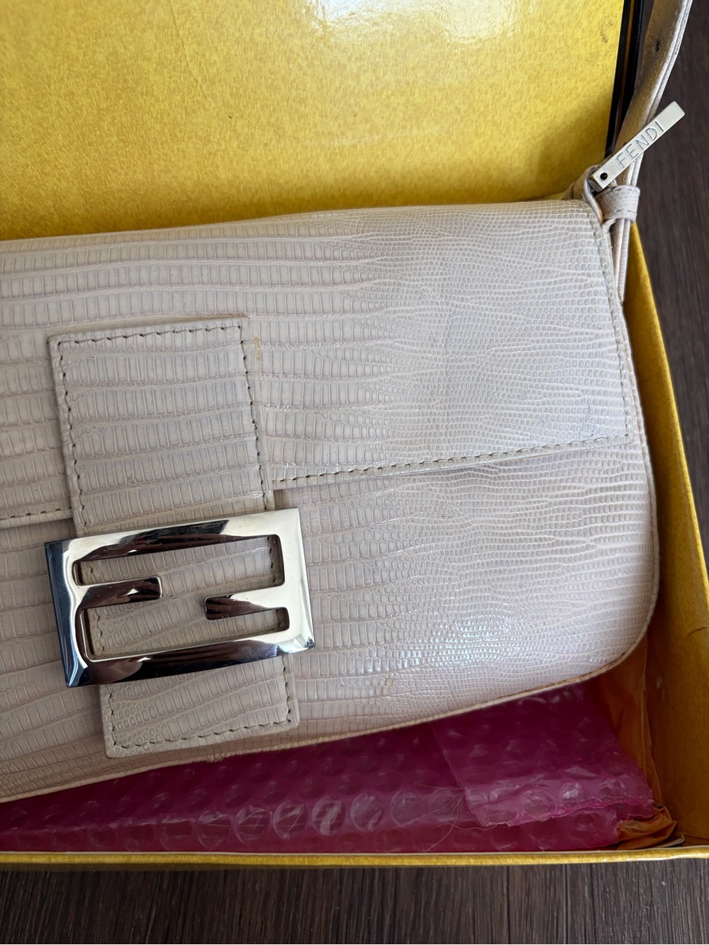 Rare Pink Lizard Exotic Vintage Fendi Baguette - Picture 3 of 17